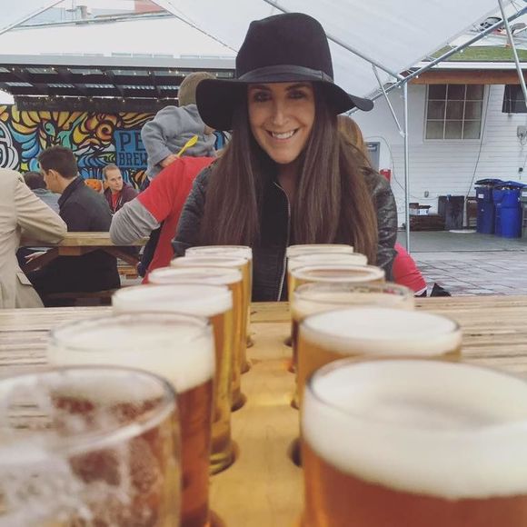 Meet your Posher, Tracy - Picture 1 of 1