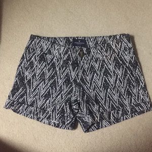 American Eagle Stretch Midi Chevron Shorts! NWOT