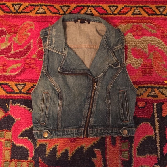 Forever 21 vest