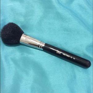Sigma Large Powder brush F30