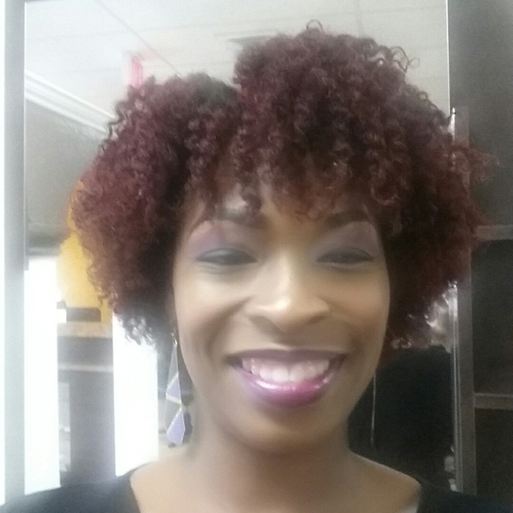 Meet your Posher, Jasmine