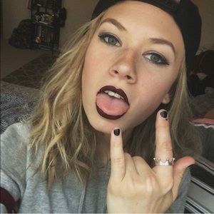 Meet your Posher, Lily