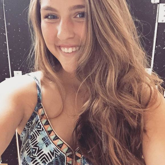 Meet your Posher, Julia - Picture 1 of 1