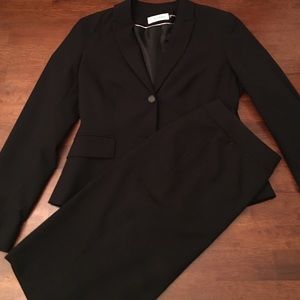 Calvin Klein suit, pencil skirt & jacket.