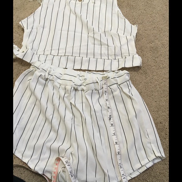 💕🎉HP❤️🎉Striped 2 piece jump suit - Picture 4 of 4
