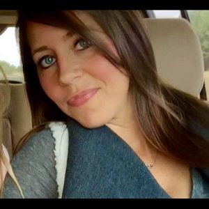 Meet your Posher, Dara