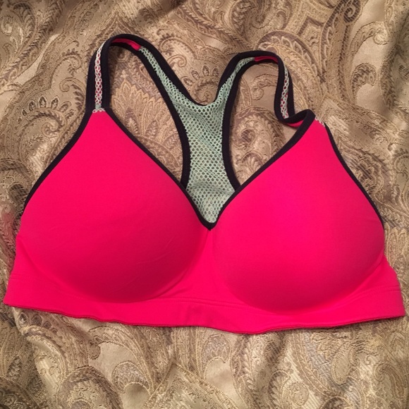 Padded VS sports bra!