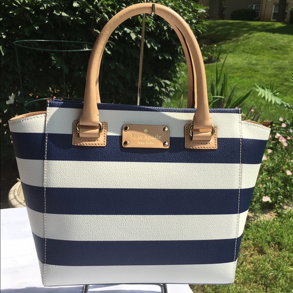 Kate Spade Wellesley Printed Small Camryn