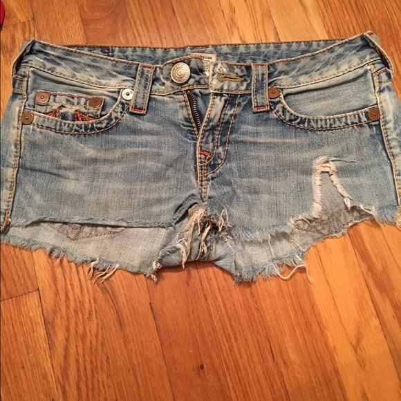 True religion shorts - Picture 1 of 4