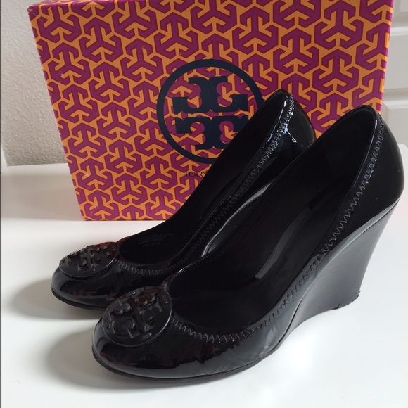 Tory Burch Black  Patent Wedges