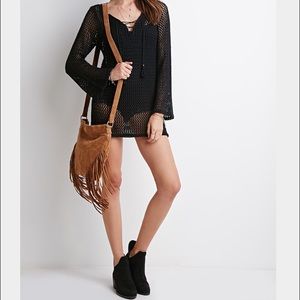 Tasseled up sweater