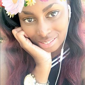 Meet your Posher, Deondra