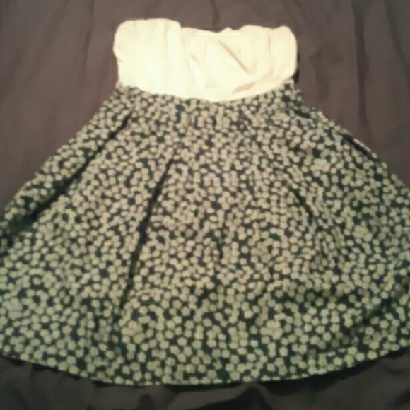 !Cute summer dress size small