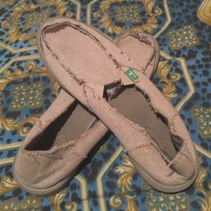 Tan Sanuk Loafer Slip on
