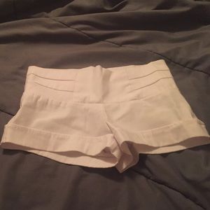 Cute white shorts!