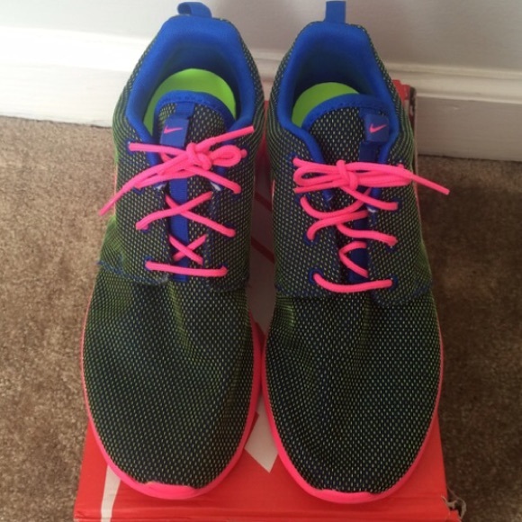 Brand new nike roshe ✔️ - Picture 4 of 4