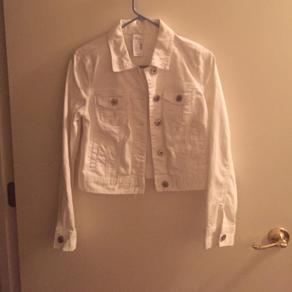 White jean jacket!