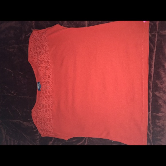 Red Top with crochet work around the neck - Picture 2 of 3
