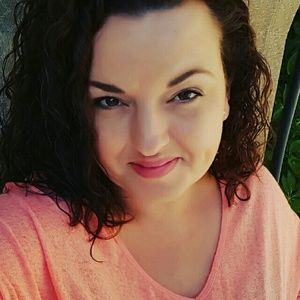 Meet your Posher, Amie