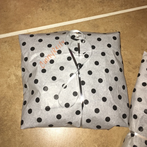 Happy Poshing! - Picture 3 of 3