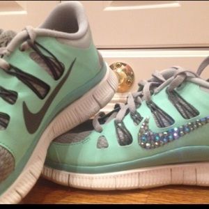 Nike free Tiffany blue sneakers