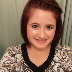 Meet your Posher, Elizabeth