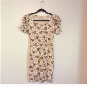 New with out tags. Very figure flattering.