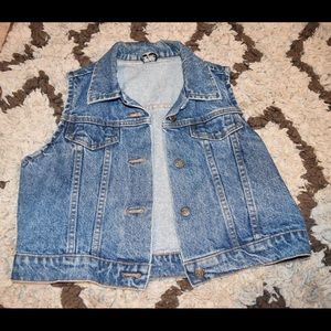 Jean Vest