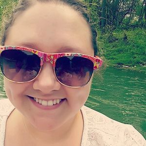 Meet your Posher, Alyssa