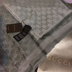 Gucci Authentic Monogram Grey Scarf Brand New