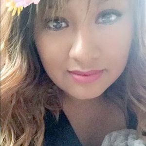 Meet your Posher, Yessica