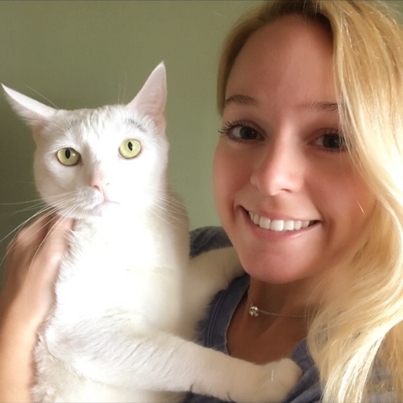 About me + closet stats - Picture 2 of 5