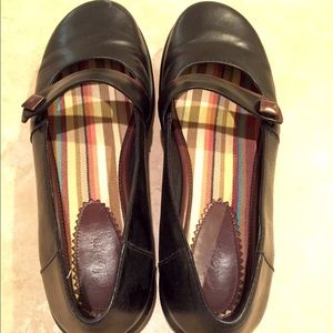 Clarks Mary Jane's  Shoes - Size 6.5