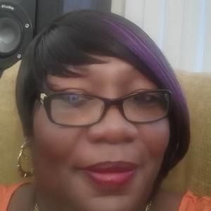 Meet your Posher, Daphne