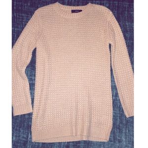 F21 Chunky tan sweater.