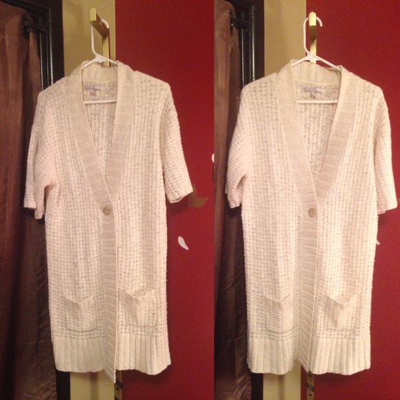 Cream short sleeve sweater