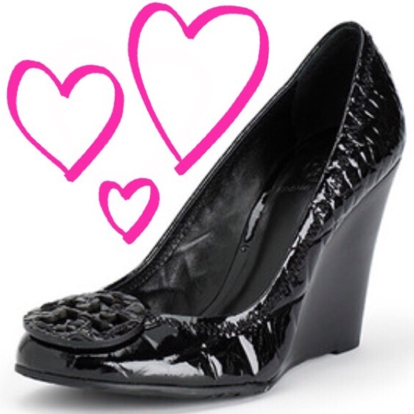 Tory Burch Sophie Black Patent Croc Wedge size 9