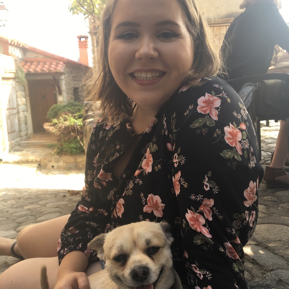 Meet your Posher, Emily