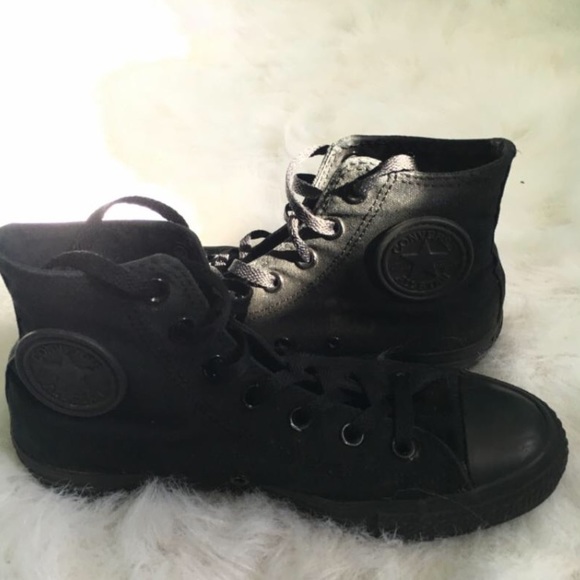 Black Hightop Converse