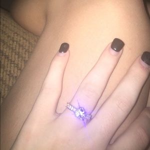 Meet your Posher, Paydon