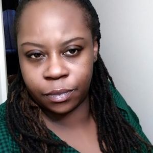 Meet your Posher, Deonna