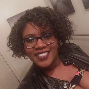 Meet your Posher, Ebony