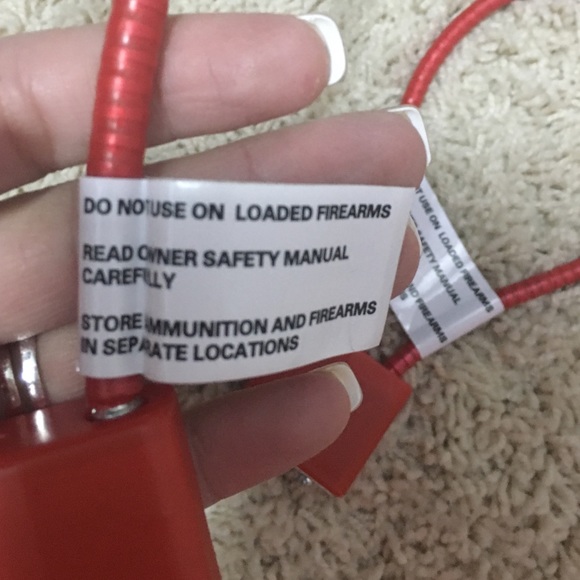 Pistol locks - Picture 2 of 2