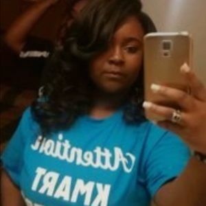 Meet your Posher, Latoya