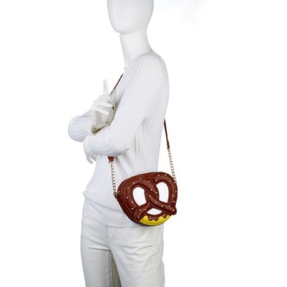betsey johnson pretzel purse