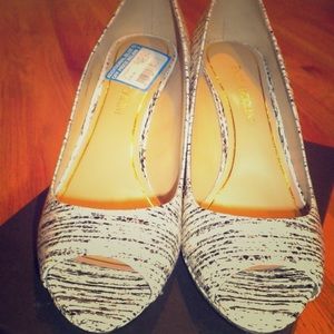 Enzo Angiolini leather heels