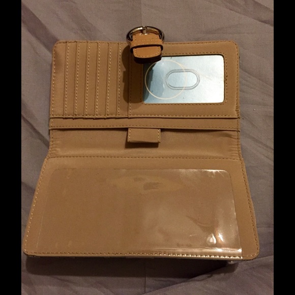 NWOT Nine West wallet with check flap - Picture 3 of 3