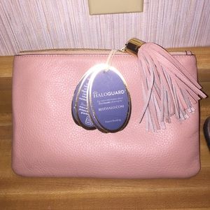 Gili Haloguard Leather Pouch!