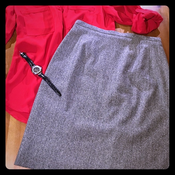 ⚡️LAST CHANCE⚡️Talbots Grey Silk/Wool Pencil Skirt
