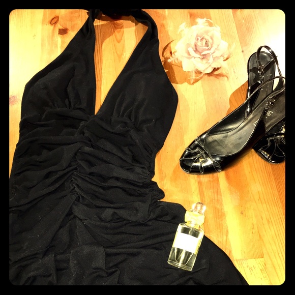 ⚡️LAST CHANCE⚡️Charlotte Russe Halter Neck Dress